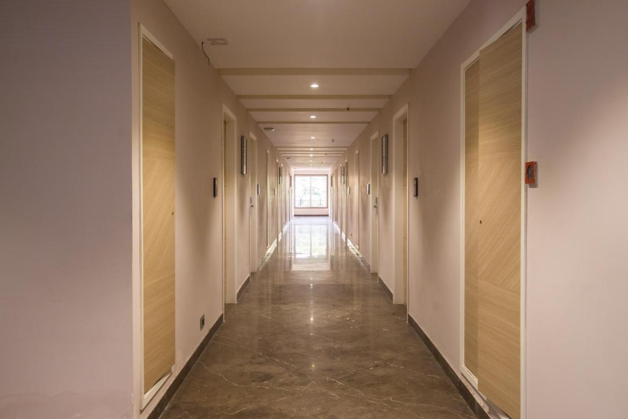 Hotel Siesta Star T. Nagar Chennai Exterior foto
